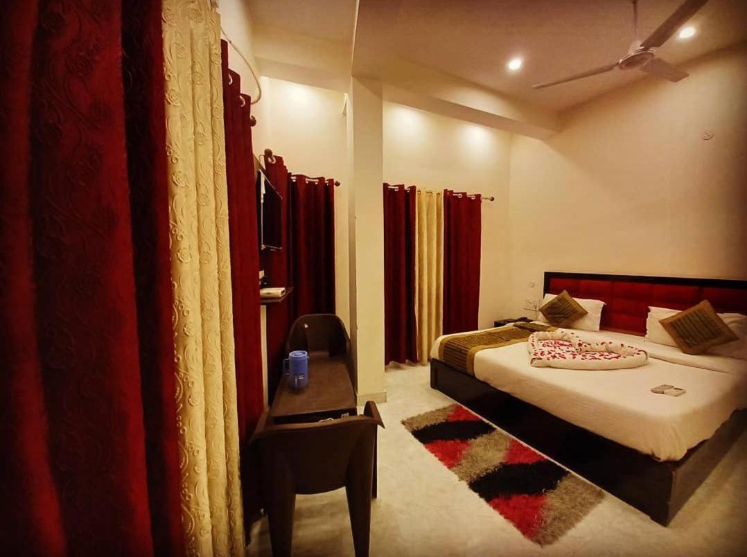 Hotel Banke Bihari Haridwar Bagian luar foto